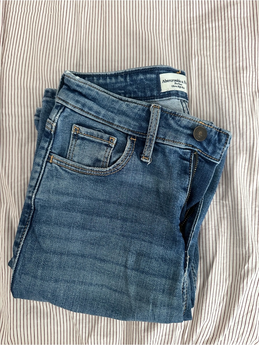 Abercrombie & Fitch Flare Jeans Size 00